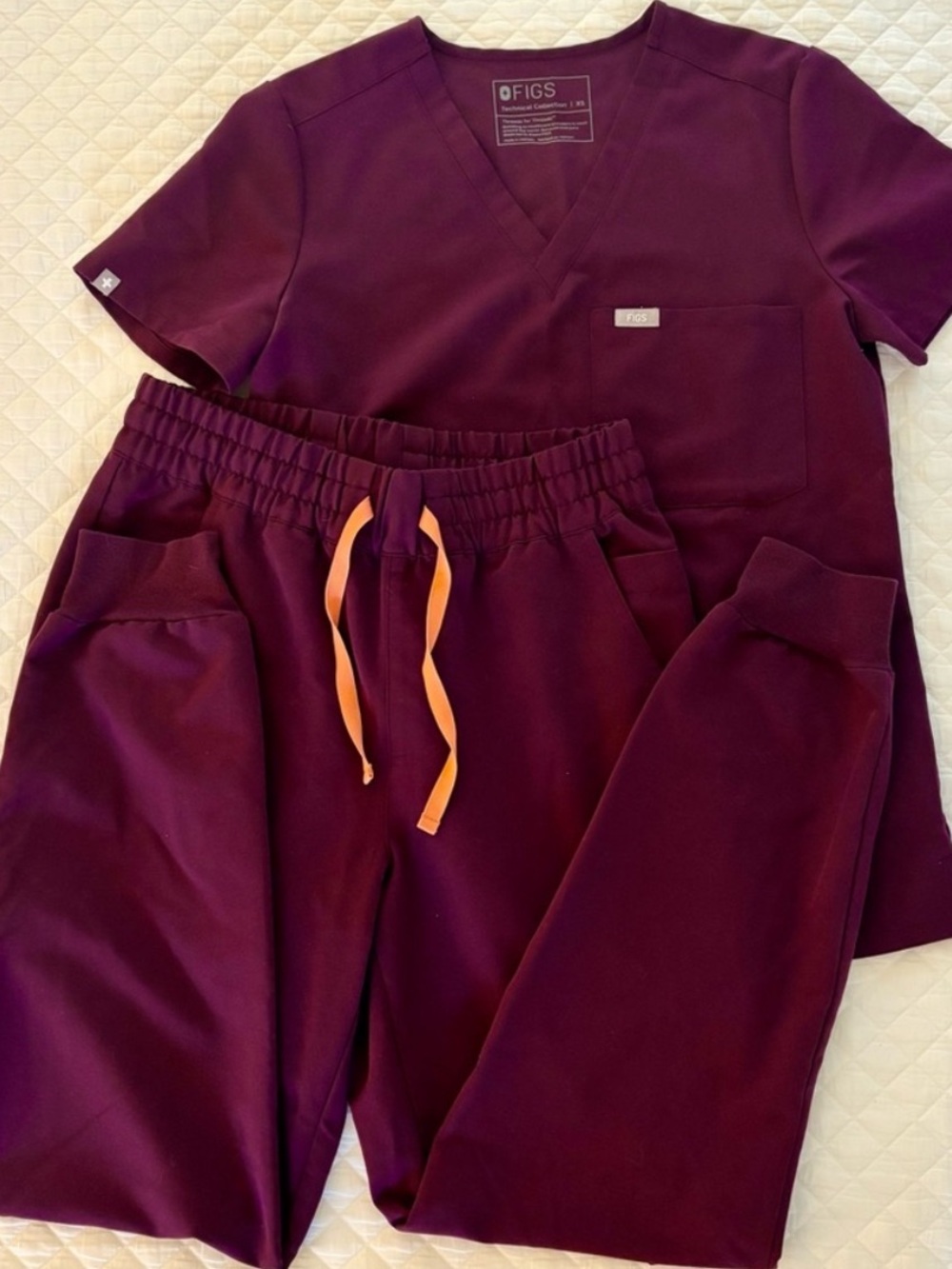 Figs Scrub Set Dark Purple XS Top and Small Jogger Bottoms